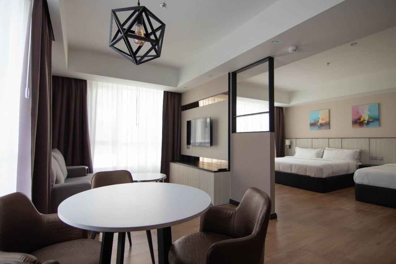 Higher Hotel Bandar Seri Begawan Exterior foto